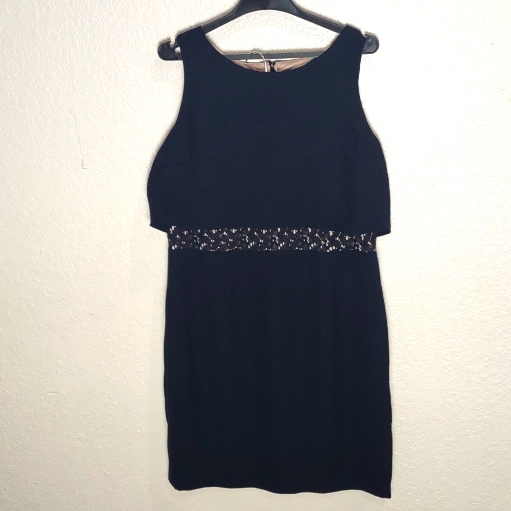 IVANCA TRUMP DRESS.